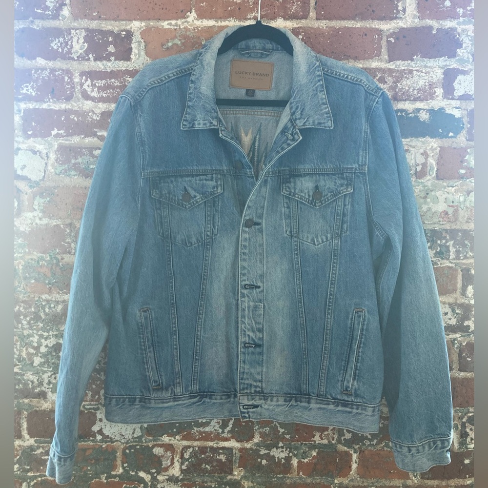 Lucky Brand - Denim jacket with Pattern on back